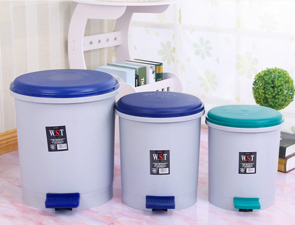 01 家用垃圾桶圓形衛(wèi)生桶 塑料垃圾桶 腳踏垃圾桶10.6L